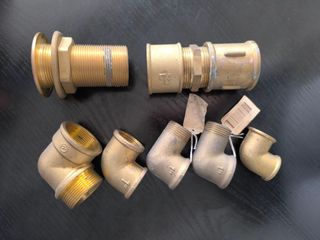 Conexiones de latón varias