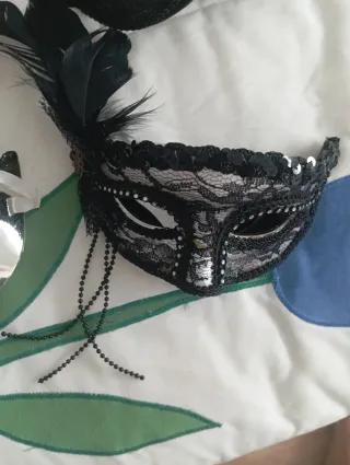 Confezione Costumi Carnevale Maschere e Accessori