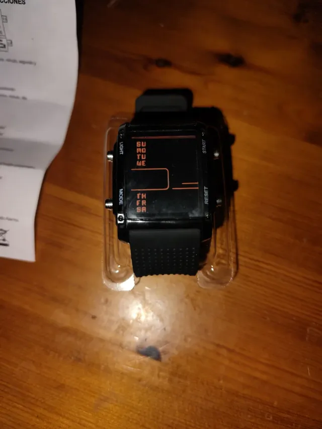 Reloj LED Negro Nuevo