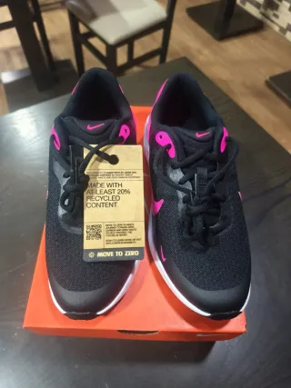 Zapatillas Nike Mujer Negras y Rosas N38