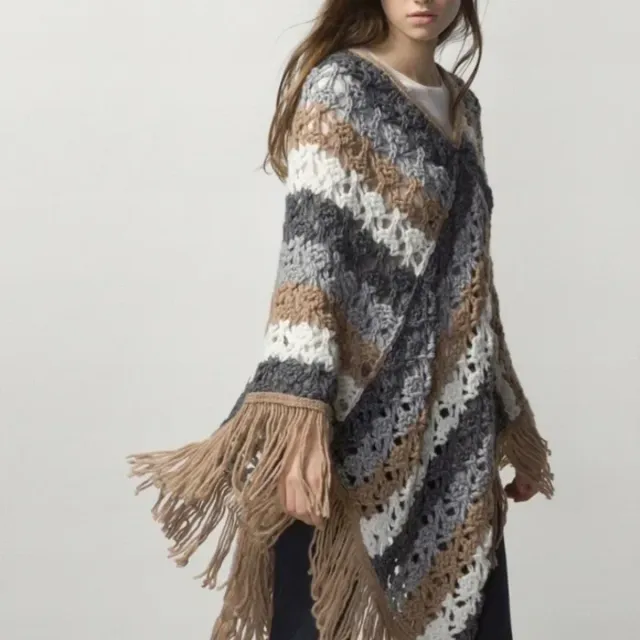 Poncho Massimo Dutti