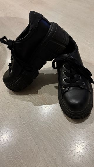 Zapatos Stradivarius negros plataforma