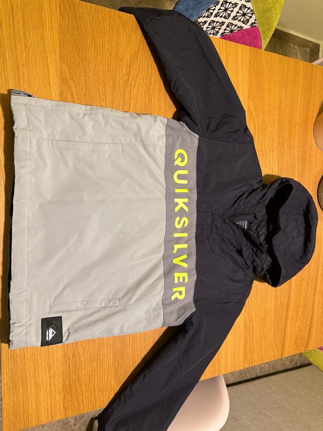 Chaqueta Cortavientos Quiksilver 10 años