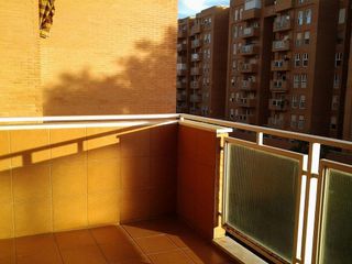 Piso en alquiler en Palacio de Congresos - Urbadiez - Entrepuentes en Sevilla