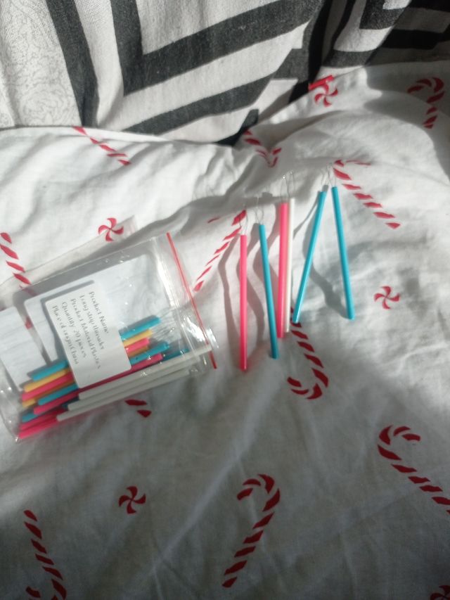 Enhebrador de agujas plástico colores surtidos