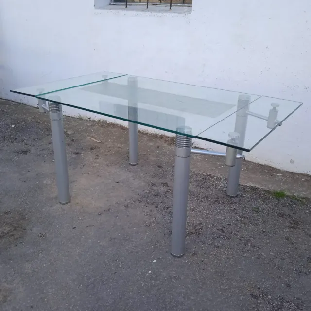 Mesa de comedor cristal y metal