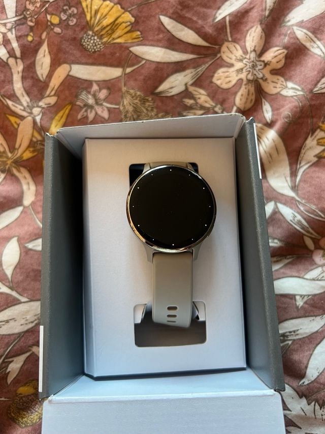 Garmin Venu 3S Beige/Oro