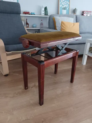 Banqueta de piano ajustable