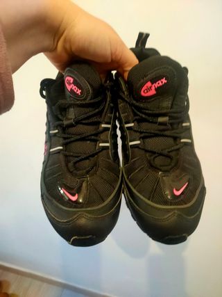 Zapatillas Nike Air Max Negras y Rosas