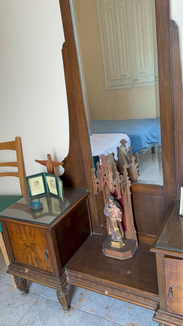 Mueble tocador antiguo madera y cristal