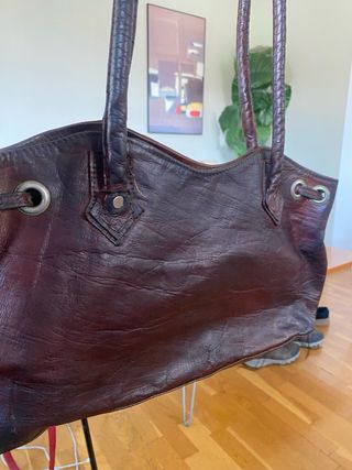 Bolso de cuero marrón hecho a mano en Marruecos