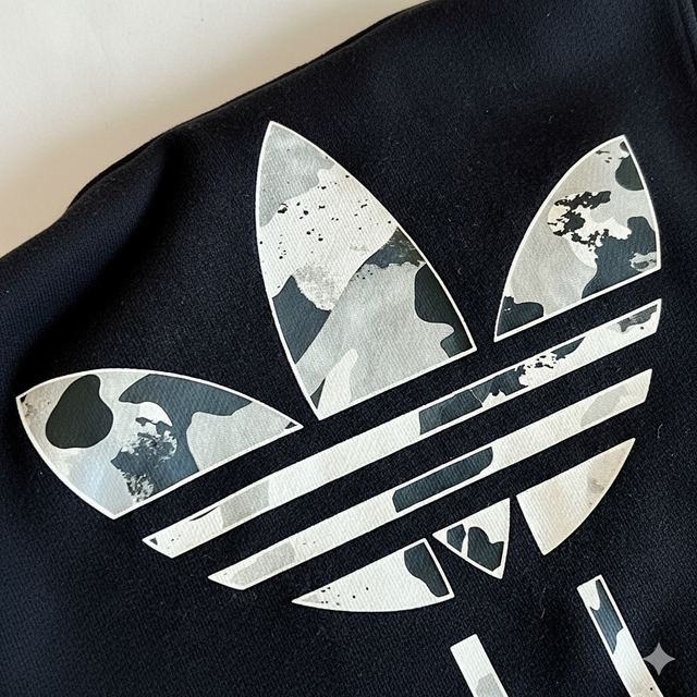 Sudadera Adidas Negra con Camuflaje