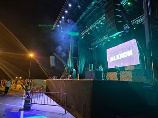 Alquiler de sonido, iluminación y fx para eventos