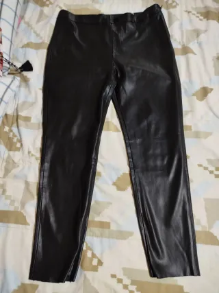Pantalón Zara Negro Efecto Piel