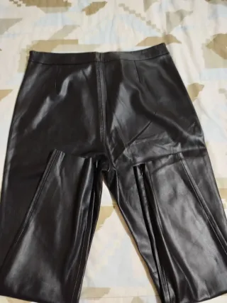 Pantalón Zara Negro Efecto Piel