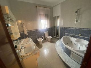 Casa adosada en venta en Gerena