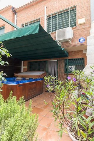 Casa adosada en venta en Sant Pere de Ribes Centro en Sant Pere de Ribes