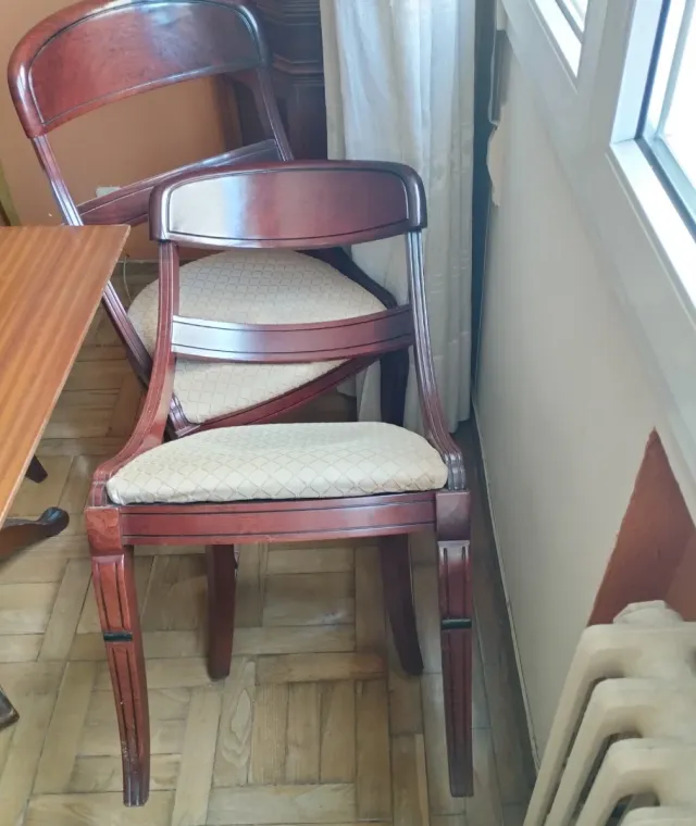 Mesa comedor y 4 sillas caoba