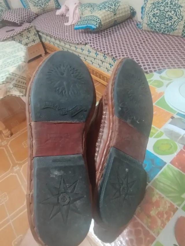 Zapatos Marrones y Grises