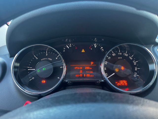 Peugeot 5008 Allure 1.6 BlueHDi 120 – Automático