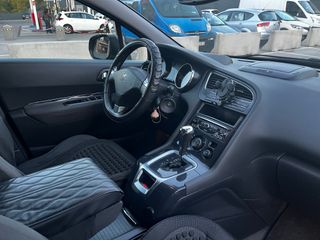 Peugeot 5008 Allure 1.6 BlueHDi 120 – Automático