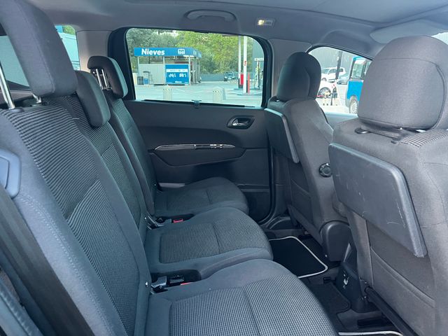 Peugeot 5008 Allure 1.6 BlueHDi 120 – Automático