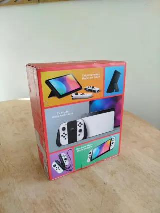 Nintendo Switch Oled blanca caja y manual  Tal c