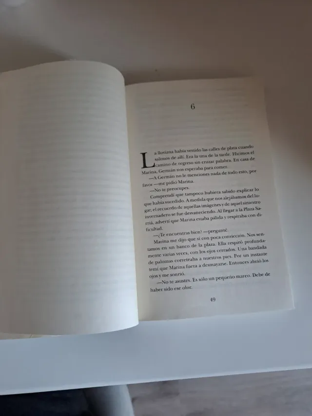 Marina (Spanish Edition)