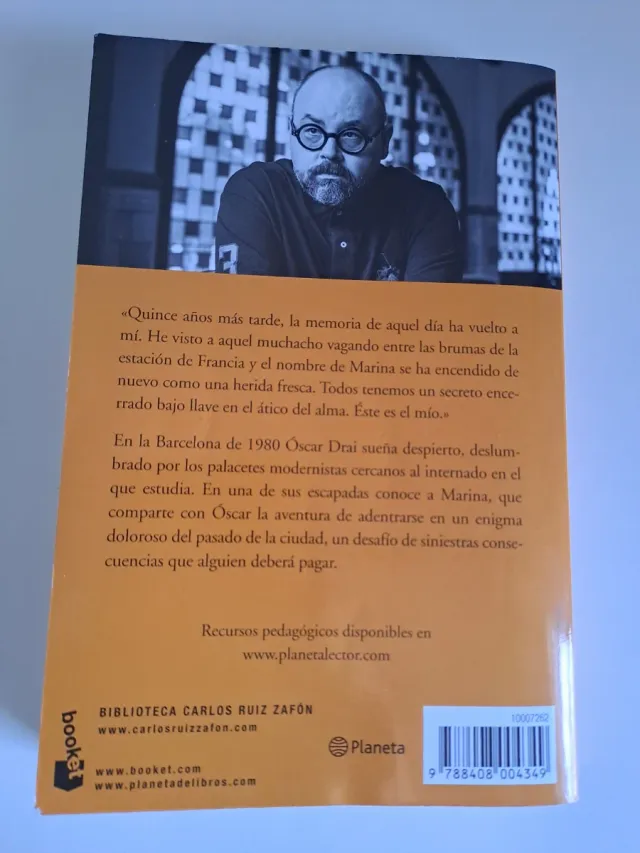 Marina (Spanish Edition)