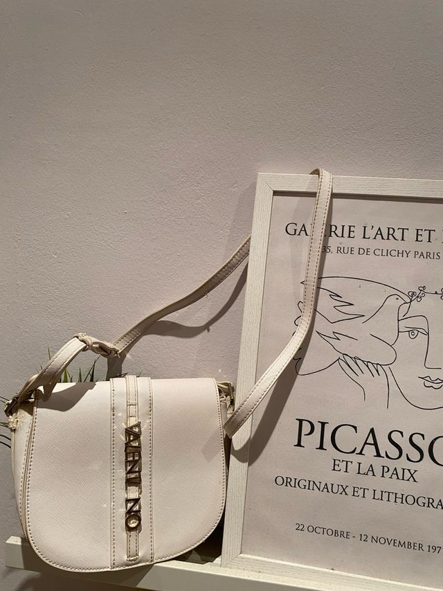 Bolso Valentino original con algunos defectos