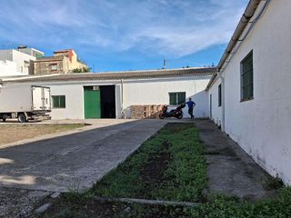 Nave industrial en venta en La Granja-La Colina-Los Pastores en Algeciras