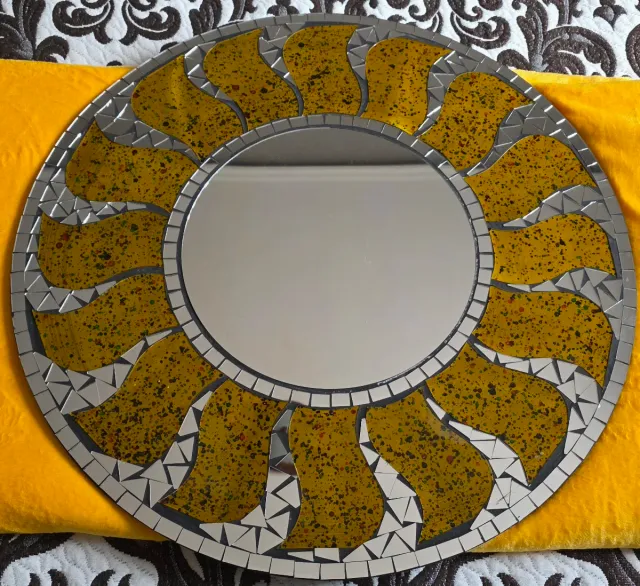 Espejo Mosaico Sol Amarillo y Plateado