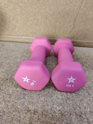 Par de mancuernas de neopreno 1kg