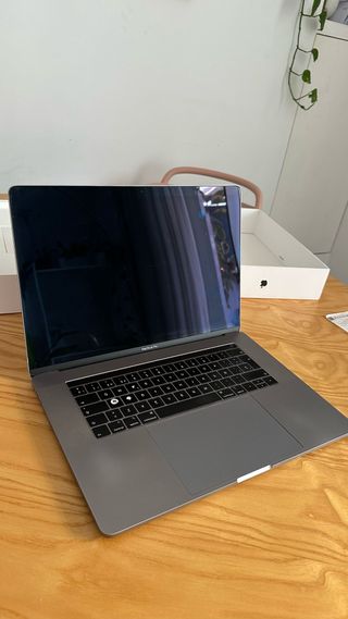 MacBook Pro 15 2019 Gris Espacial