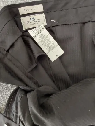 Traje de hombre negro y azul