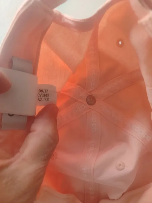 Gorra Adidas Rosa y Blanca