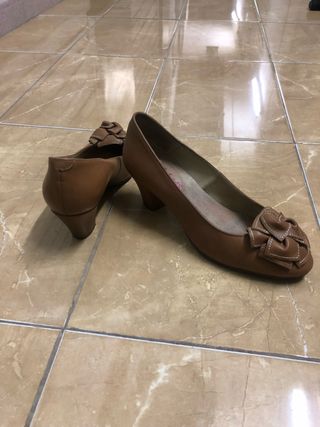 Zapatos D'Chicas Piel Marrones Talla 36