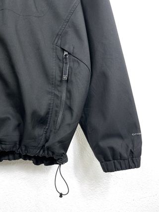 Chaqueta Columbia OmniShield Softshell Negra Retro