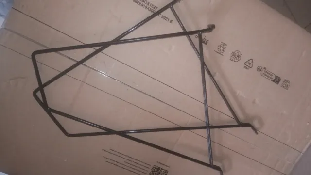 Juego Soportes metálicos para estanterías