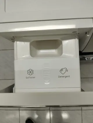 LAVADORAS CON SECADORA MARCA HISENSE DE 10/6 KG A+