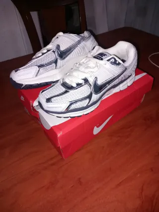 Nike Vomero 5 Metallic Grey