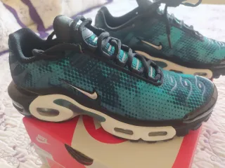 Nike Air Max Plus Talla 38.5 (24.5 cm)