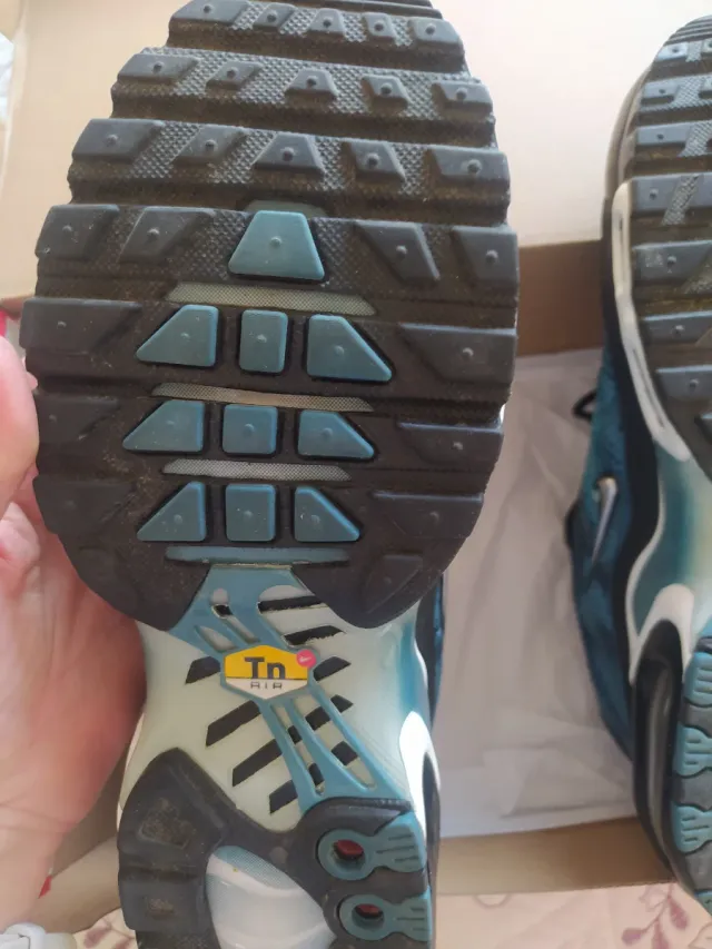 Nike Air Max Plus Talla 38.5 (24.5 cm)