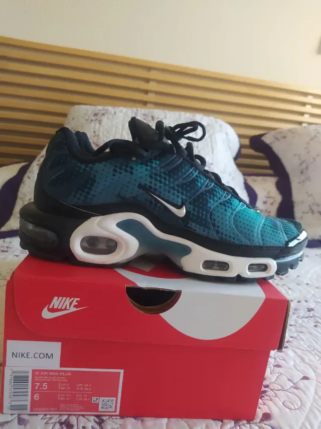 Nike Air Max Plus Talla 38.5 (24.5 cm)