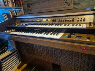 Órgano Electrónico Vintage Yamaha Electone C-35