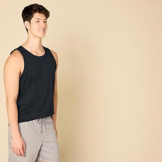 Camiseta de tirantes negra hombre