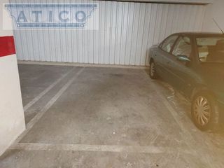 Garaje en venta en Huerta del Pilar en Sevilla