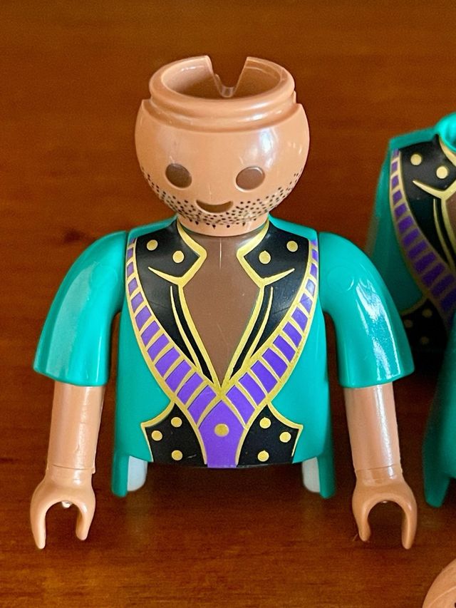 Lote Playmobil: Torsos, Brazos y Cabezas