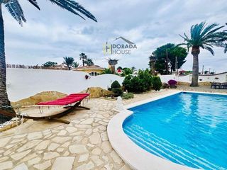 Chalet en venta en Miami Platja - Miami Playa en Mont-Roig del Camp