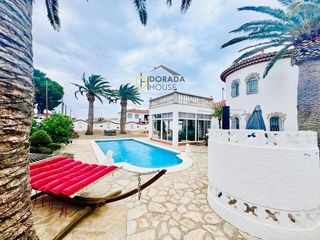 Chalet en venta en Miami Platja - Miami Playa en Mont-Roig del Camp